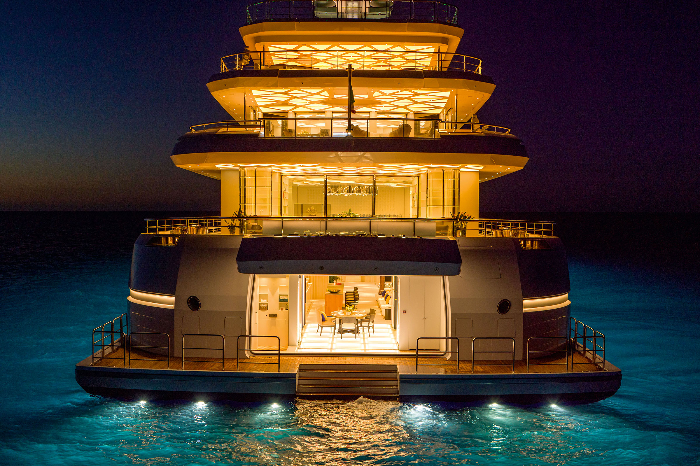 night and day yacht